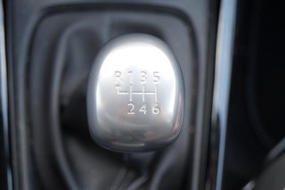 Peugeot 2008 Allure I Kamera I SHZ I 8-Fach I - foto 17