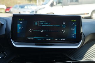 Peugeot 208 e- Allure Pack Navi I Sitzheizung I On-Board-Lader 11 kW I Batteriezertifikat - bilder 15