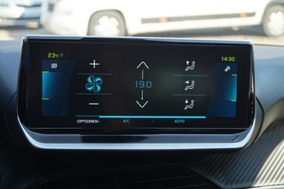 Peugeot 208 e- Allure Pack Navi I Sitzheizung I On-Board-Lader 11 kW I Batteriezertifikat - bilder 16