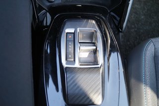 Peugeot 208 e- Allure Pack Navi I Sitzheizung I On-Board-Lader 11 kW I Batteriezertifikat - bilder 22