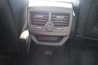 Peugeot 3008 Hybrid 225 GT Pano - AHK - Focal - Massage - el. Heckklappe - bilder 19