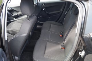 Peugeot 208 Active Sitzheizung I Einparkhilfe Hinten - bilder 6
