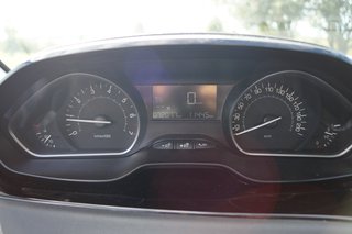 Peugeot 208 Active Sitzheizung I Einparkhilfe Hinten - bilder 8