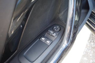 Peugeot 208 Active Sitzheizung I Einparkhilfe Hinten - bilder 12