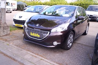 Peugeot 208 Allure - bilder 1