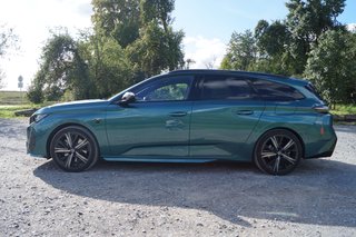 Peugeot 308 SW Hybrid 225 GT Pack Kamera I Navi I Komfort-Paket I - foto 2