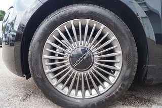 Fiat 500 e Cabrio I Icon I Batteriezertifikat I Komfort-Winter-Magic-Eye Paket - foto 3