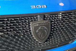 Peugeot 308 Hybrid 225 GT Pack Pano, Matrix LED - bilder 7