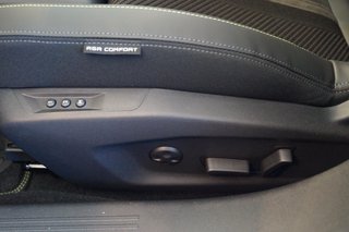 Peugeot 308 Hybrid 225 GT Pack Pano, Matrix LED - bilder 12
