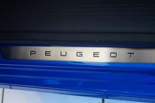 Peugeot 308 Hybrid 225 GT Pack Pano, Matrix LED - bilder 13