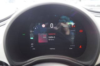 Fiat 500 e Icon I Winter,- Komfort,- Park,- Magic-Eye-Paket I Batteriezertifikat - bilder 6