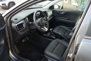Kia Stonic Platinum Edition Panorama | Top Zustand - bilder 4