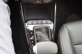 Kia Stonic Platinum Edition Panorama | Top Zustand - bilder 11