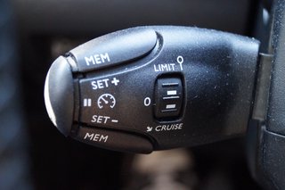 Peugeot 2008 Active I PDC I SHZ I Allwetter - bilder 16