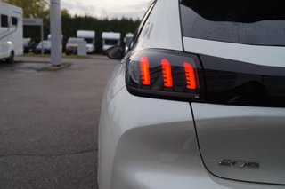 Peugeot 208 Allure Pack Pure Tech 100 EAT8 |LED|Navi|3-D - bilder 8