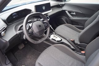 Peugeot 2008 Hybrid 145 Business - bilder 6