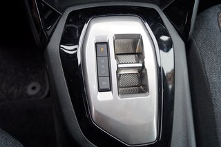 Peugeot 2008 Hybrid 145 Business - bilder 13