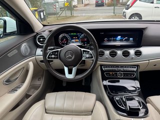 Mercedes-Benz E 300 Exclusive/Burmester/1.Hand/Head-up-Display - bilder 17