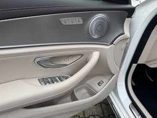 Mercedes-Benz E 300 Exclusive/Burmester/1.Hand/Head-up-Display - bilder 19