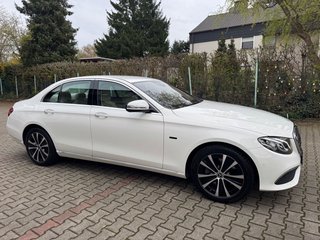 Mercedes-Benz E 300 Exclusive/Burmester/1.Hand/Head-up-Display - bilder 4