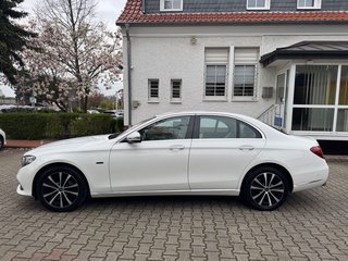 Mercedes-Benz E 300 Exclusive/Burmester/1.Hand/Head-up-Display - bilder 10