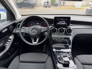 Mercedes-Benz GLC 250 4Matic/Panorama/Kamera/1.Hand/ - foto 16