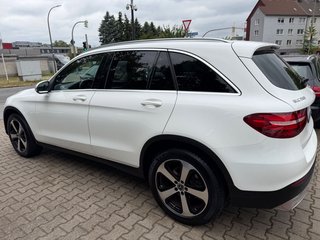Mercedes-Benz GLC 250 4Matic/Panorama/Kamera/1.Hand/ - foto 10