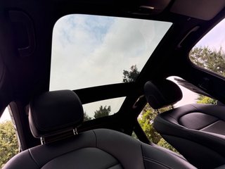Mercedes-Benz C 180/Panorama/Kamera/AMG/ - bilder 19