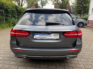 Mercedes-Benz E 300de Kamera / Panorama / Automatik - bilder 8
