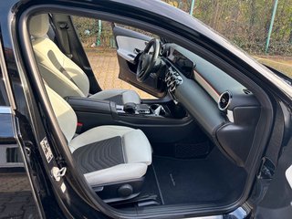 Mercedes-Benz A 200 A Limousine/Style/Kamera/ - foto 12