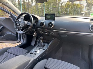 Audi A3 Limousine sport/Scheckheft/Navi/Top Zustand - bilder 12