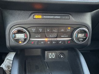 Ford Kuga Plug-In Hybrid Titanium/Panorama/Kamera/ - bilder 26