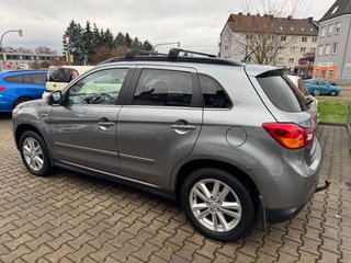 Mitsubishi ASX Instyle 4WD/Kamera/Leder/Navi/ - bilder 8