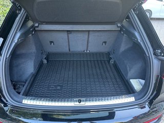 Audi Q3 35 TFSI S line/Kamera/ - bilder 13