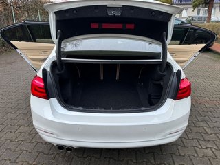 BMW Lim. 320 i/Leder/LED/ - bilder 14