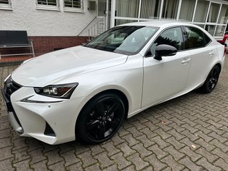 Lexus IS 300h Amazing Edition - bilder 13