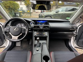 Lexus IS 300h Amazing Edition - bilder 19