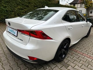 Lexus IS 300h Amazing Edition - bilder 7