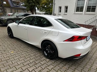 Lexus IS 300h Amazing Edition - bilder 10