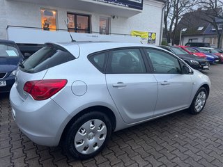 Opel Astra J Lim. 5-trg. Selection - bilder 9