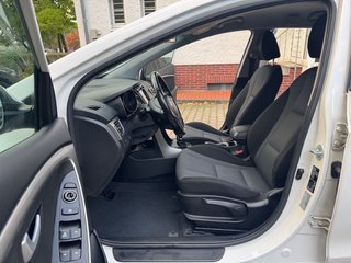 Hyundai i30 cw FIFA World Cup Edition/1.Hand/Kamer/Navi - bilder 15