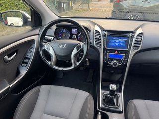 Hyundai i30 cw FIFA World Cup Edition/1.Hand/Kamer/Navi - bilder 18