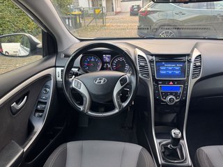 Hyundai i30 cw FIFA World Cup Edition/1.Hand/Kamer/Navi - bilder 19