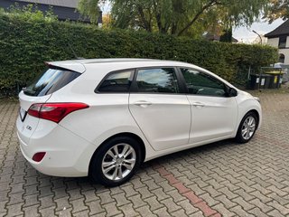Hyundai i30 cw FIFA World Cup Edition/1.Hand/Kamer/Navi - bilder 6