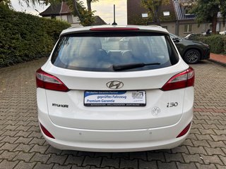 Hyundai i30 cw FIFA World Cup Edition/1.Hand/Kamer/Navi - bilder 7