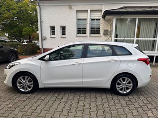 Hyundai i30 cw FIFA World Cup Edition/1.Hand/Kamer/Navi - bilder 9