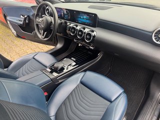 Mercedes-Benz A 200 d/Kamera/ - foto 11