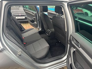 Volkswagen Passat Variant Business - bilder 14