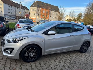 Hyundai i30 Coupe/1.Hand/ - bilder 2
