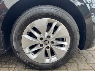 Skoda Octavia Combi Ambition - foto 20